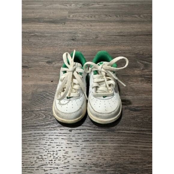 Nike Air Force 1 Toddler 4C White Green Lucky Charm Sneakers - Picture 2 of 6